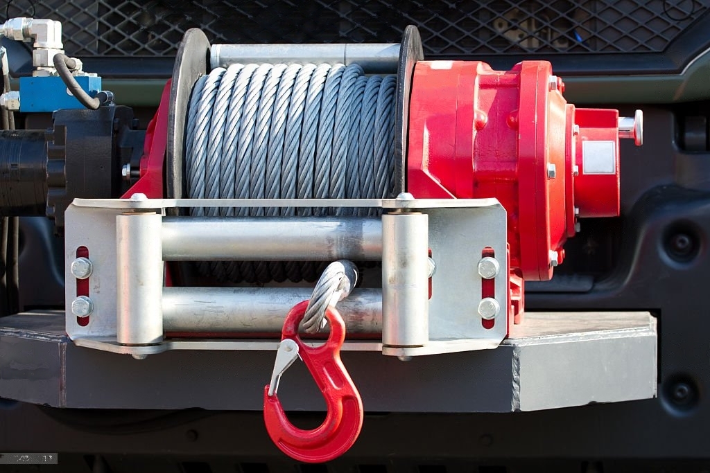 10 Best 12000 Lb Winches (Tested) 2023